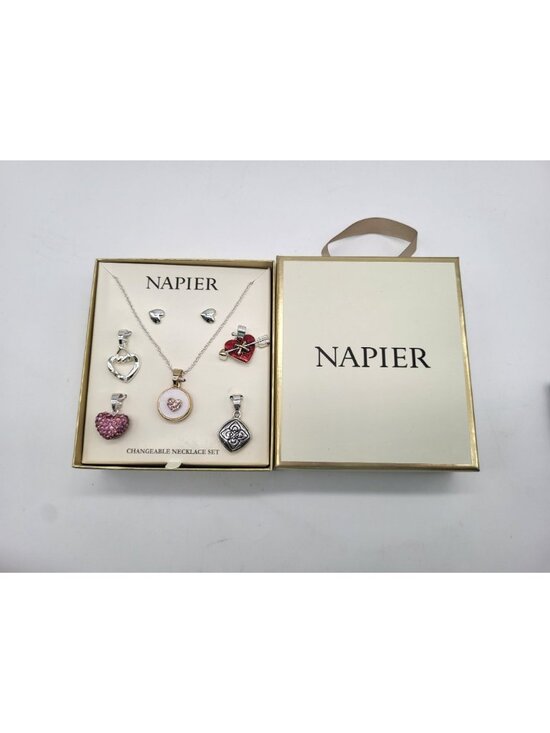 Napier 5 Charm Pendant Necklace Earrings Set Hearts Silver Tone Valentine Love - Picture 2 of 5